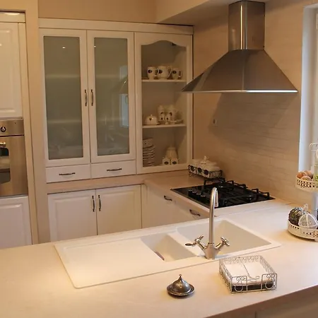 Villa Sime & Cvita *